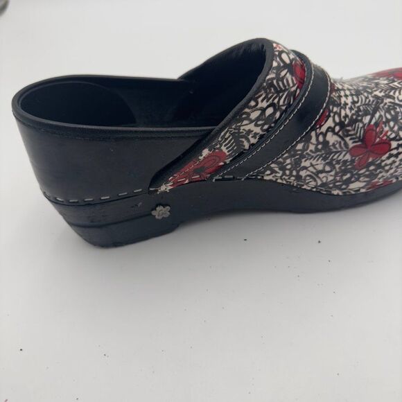 Koi Lindsey Clog by Sanita in Red Multicolor/Reduces strain on your back Sz 39/9 - Picture 6 of 10